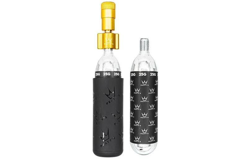 Peaty's CO2-dekkpumpe Holeshot CO2 dekkinflator Kolsyrepatron 2 x 25g + Munnstykke Gold v:4771398