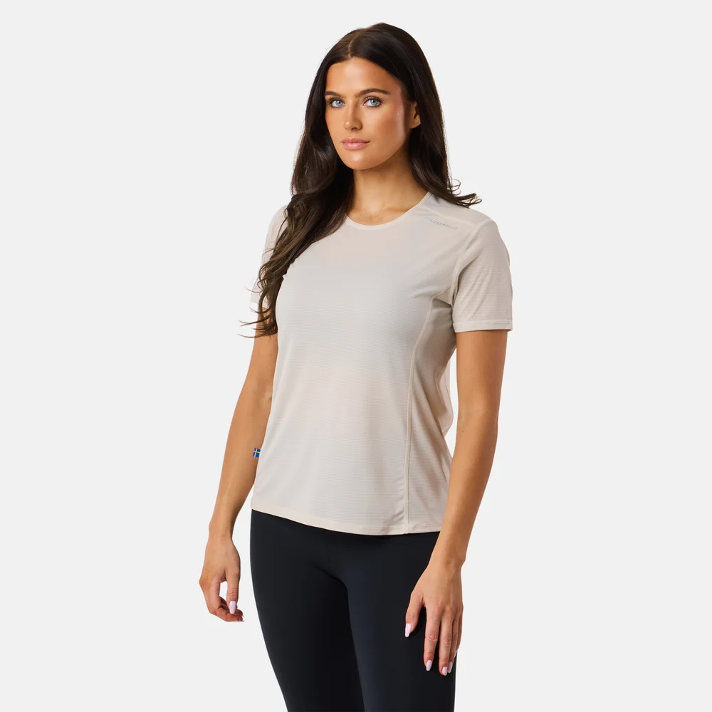Ultra Light Tee W v:3635045