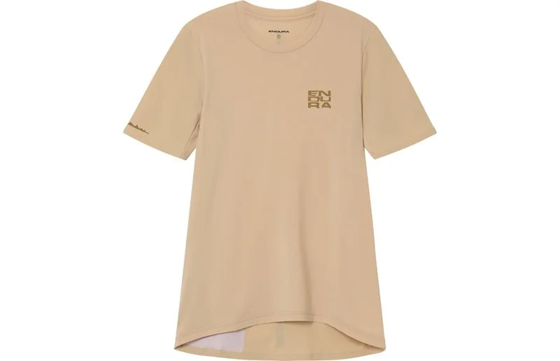Sykkeltrøye Endura Women's AllTrack Ride S/S Tech Sand v:6279991