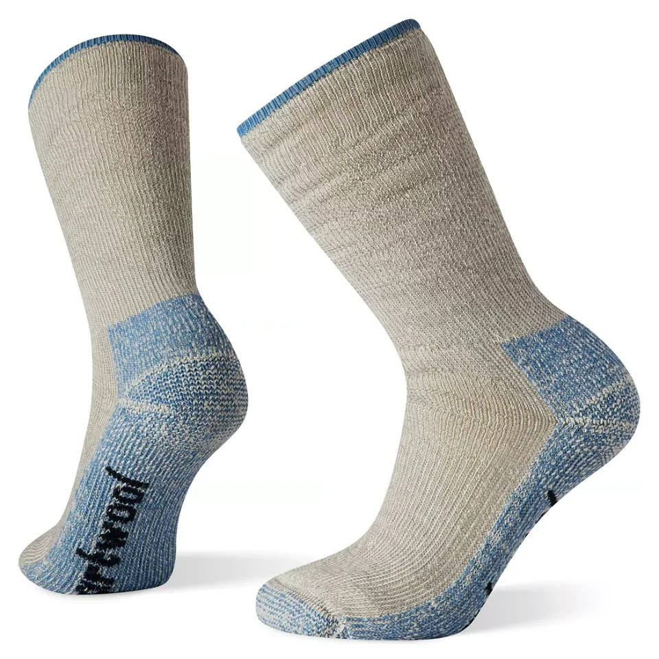 Smartwool Women’s Classic Mountaineer Maximum Cushion Crew Light Gray v:9193015 Smartwool Women’s Classic Mountaineer Maximum Cushion Crew Light Gray v:9193015