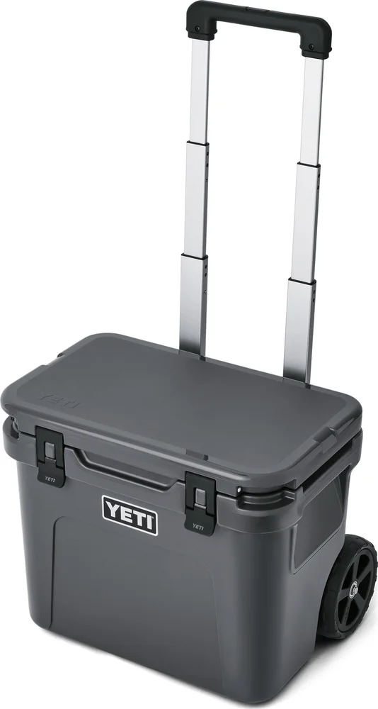 Yeti Roadie 32 Wheeled Cool Box Charcoal v:9324975 Yeti Roadie 32 Wheeled Cool Box Charcoal v:9324975