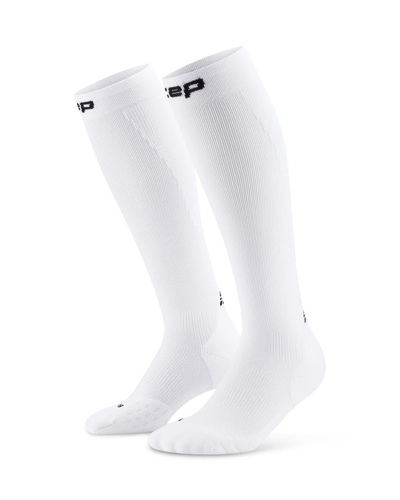 CEP Men’s Run Socks Tall 5.0 White v:1796504 CEP Men’s Run Socks Tall 5.0 White v:1796504