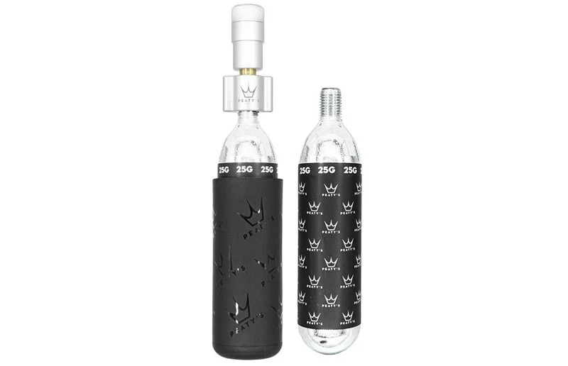 Peaty's CO2-pumpe Holeshot Co2 Dekkinflator Kolsyrepatron 2 X 25G + Munnstykke Sølv v:5759703