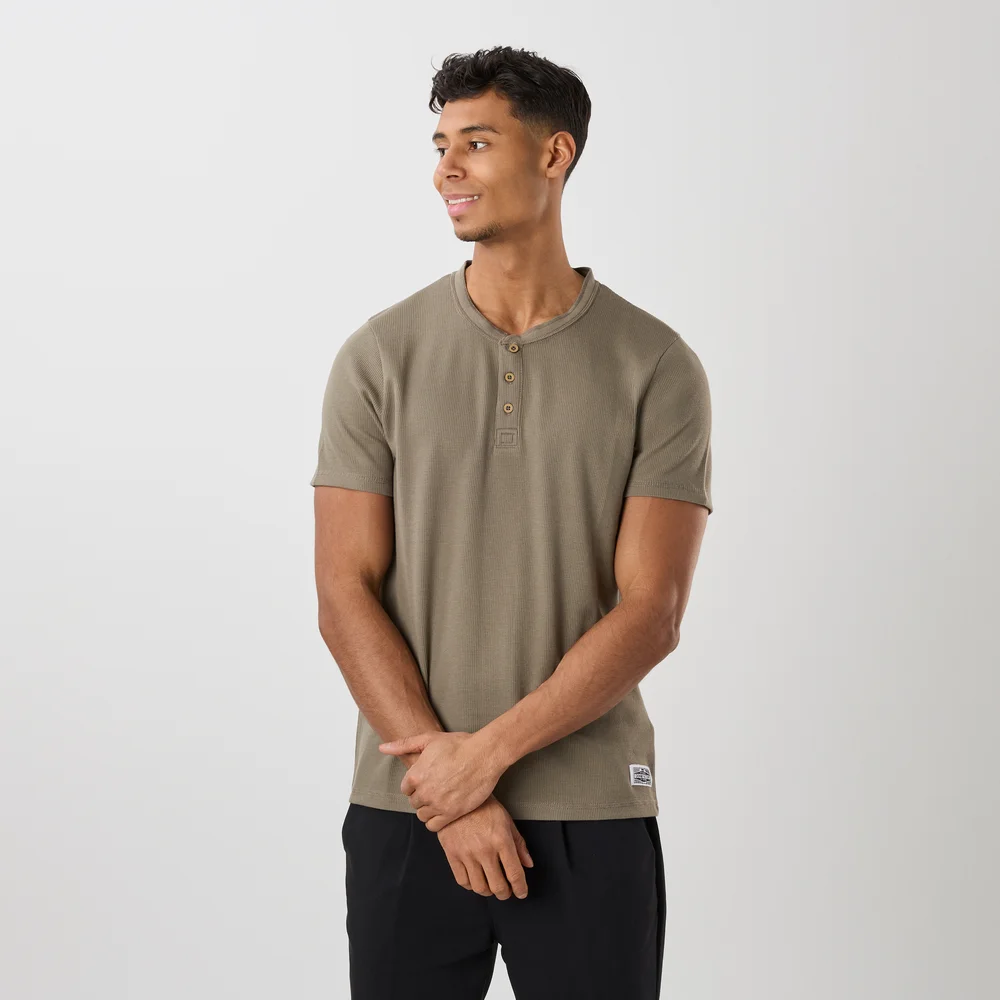Henley Tee v:8553102