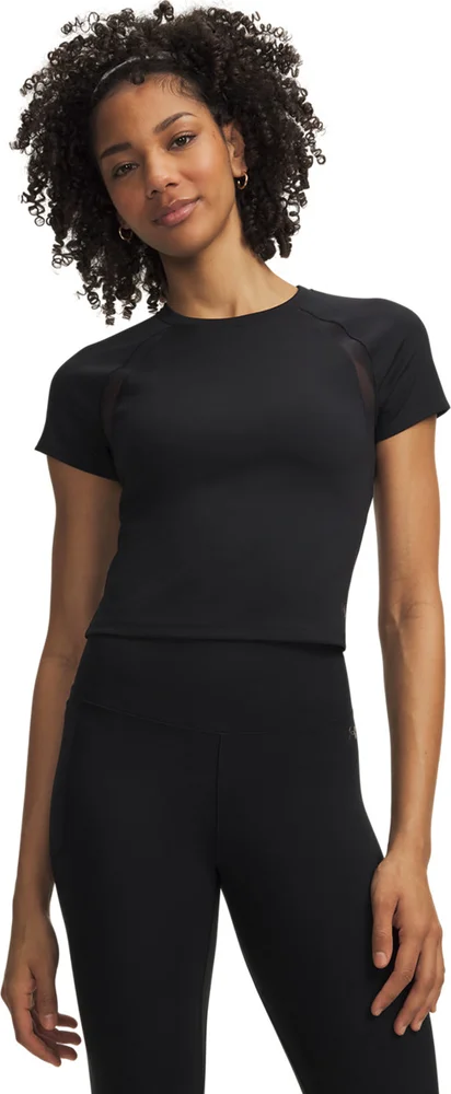 Under Armour Women’s Motion Mesh Short Sleve Black v:5954975 Under Armour Women’s Motion Mesh Short Sleve Black v:5954975