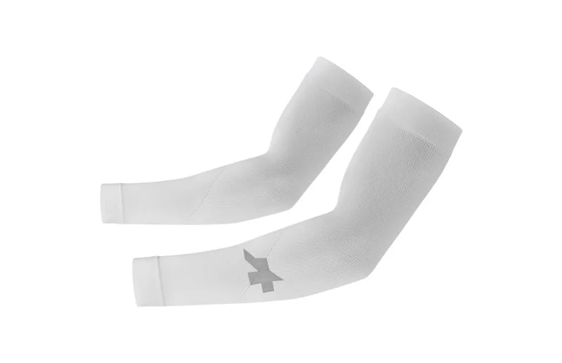 Armvarmere Assos Summer Arm Uv Protector P1 White Series v:9100312 Armvarmere Assos Summer Arm Uv Protector P1 White Series v:9100312