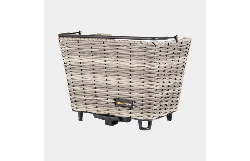 Atran Velo Sykkelkurv Picnic M i Rotting for Bagasjebærer med Håndtak, Grå 26-28″ v:5279378 Atran Velo Sykkelkurv Picnic M i Rotting for Bagasjebærer med Håndtak, Grå 26-28″ v:5279378